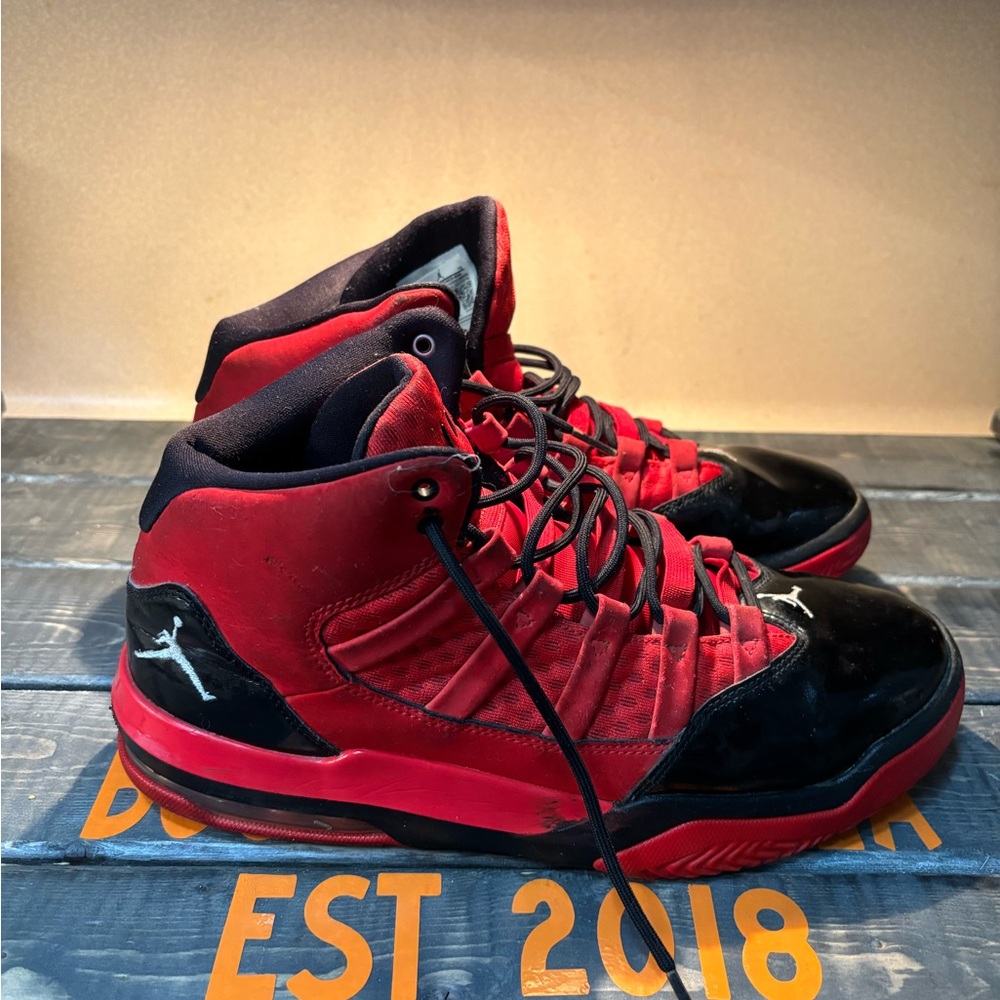 Jordan Max Aura Sneakers Size 10